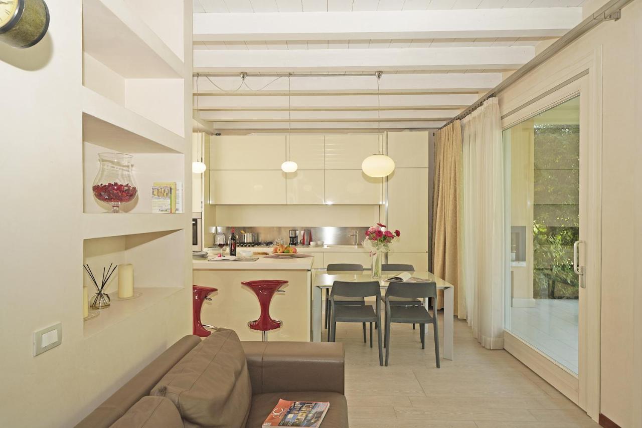 Giulia Luxury Apartment Sirmione Exteriér fotografie