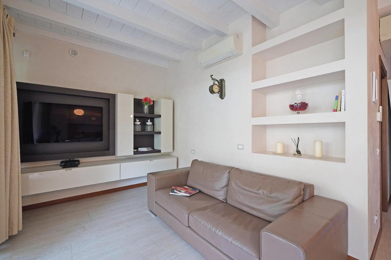 Giulia Luxury Apartment Sirmione Exteriér fotografie